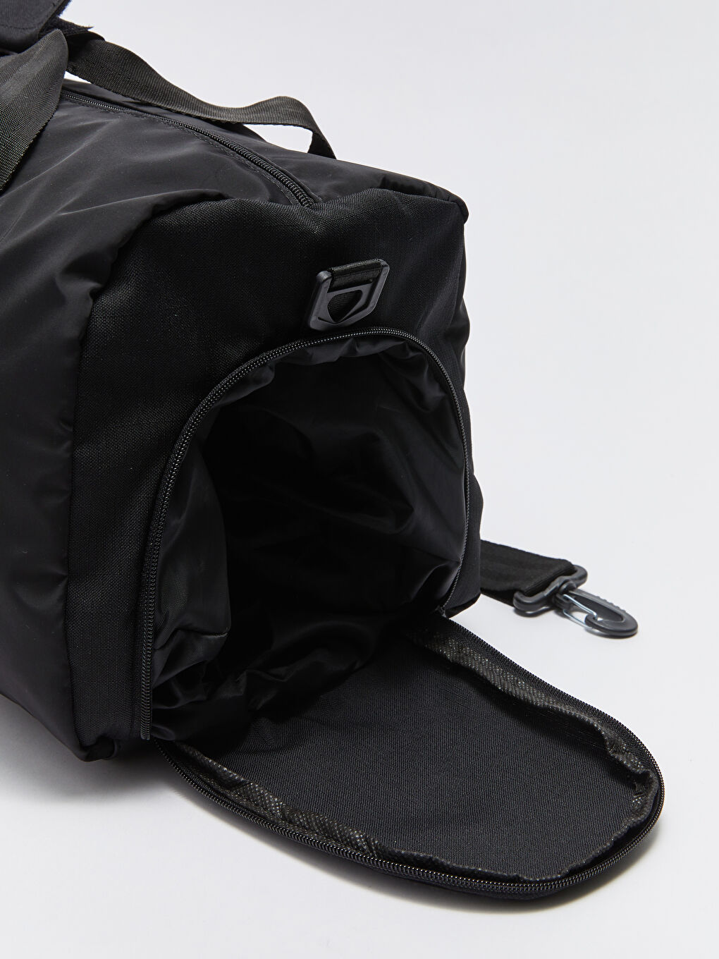 Siyah Çok Bölmeli Erkek Spor Çanta-2