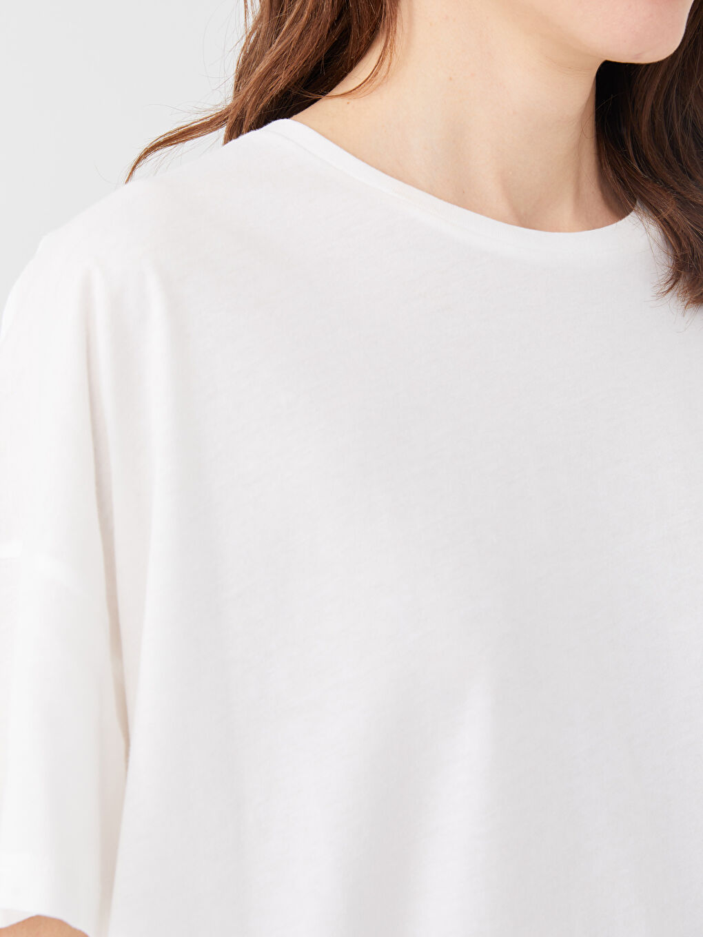 Crew Neck Plain Short Sleeve Oversize Women's T-Shirt-3