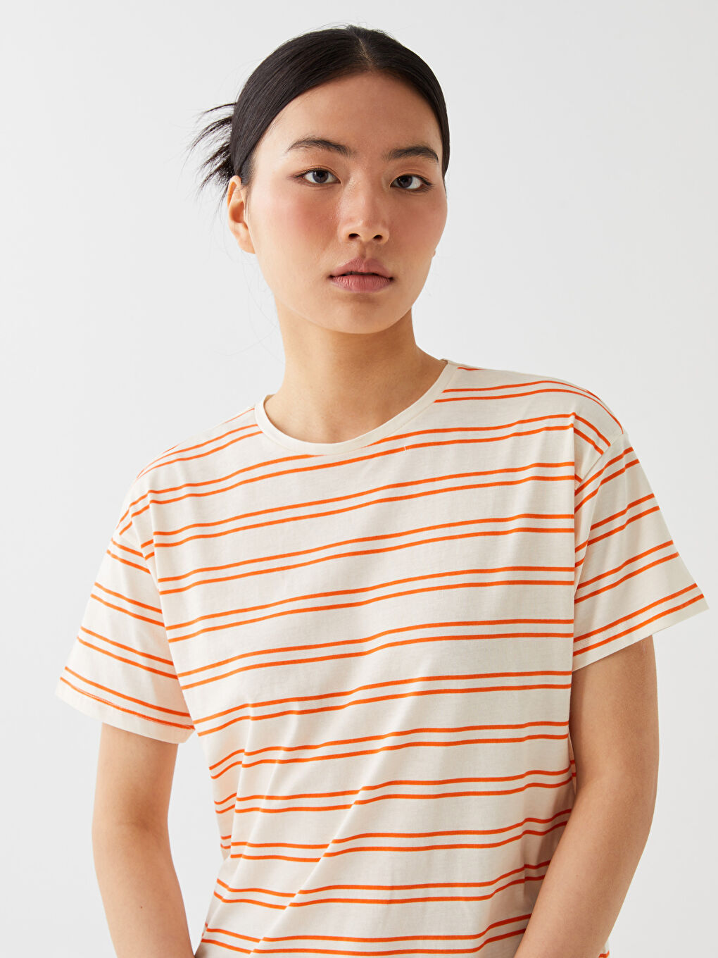 T-shirt à Rayures à Manches Courtes pour Femmes avec Col Rond-1