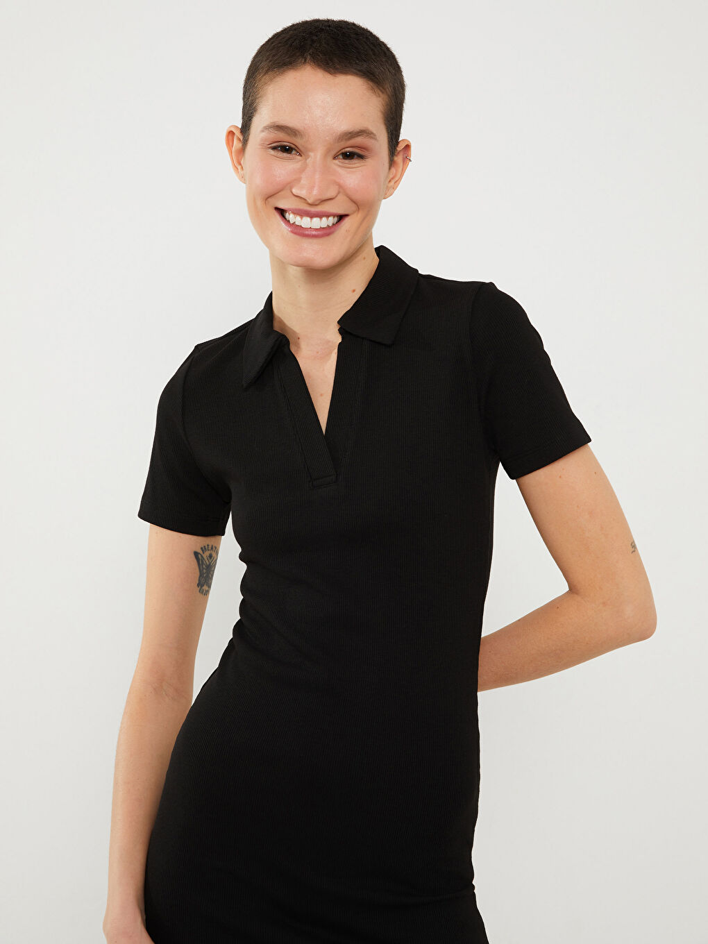 Siyah Polo Yaka Düz Kısa Kollu Kadın Bodycon Elbise-1