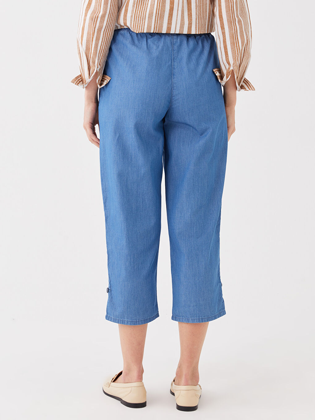 Mavi Beli Lastikli Kadın Jean Kapri-4