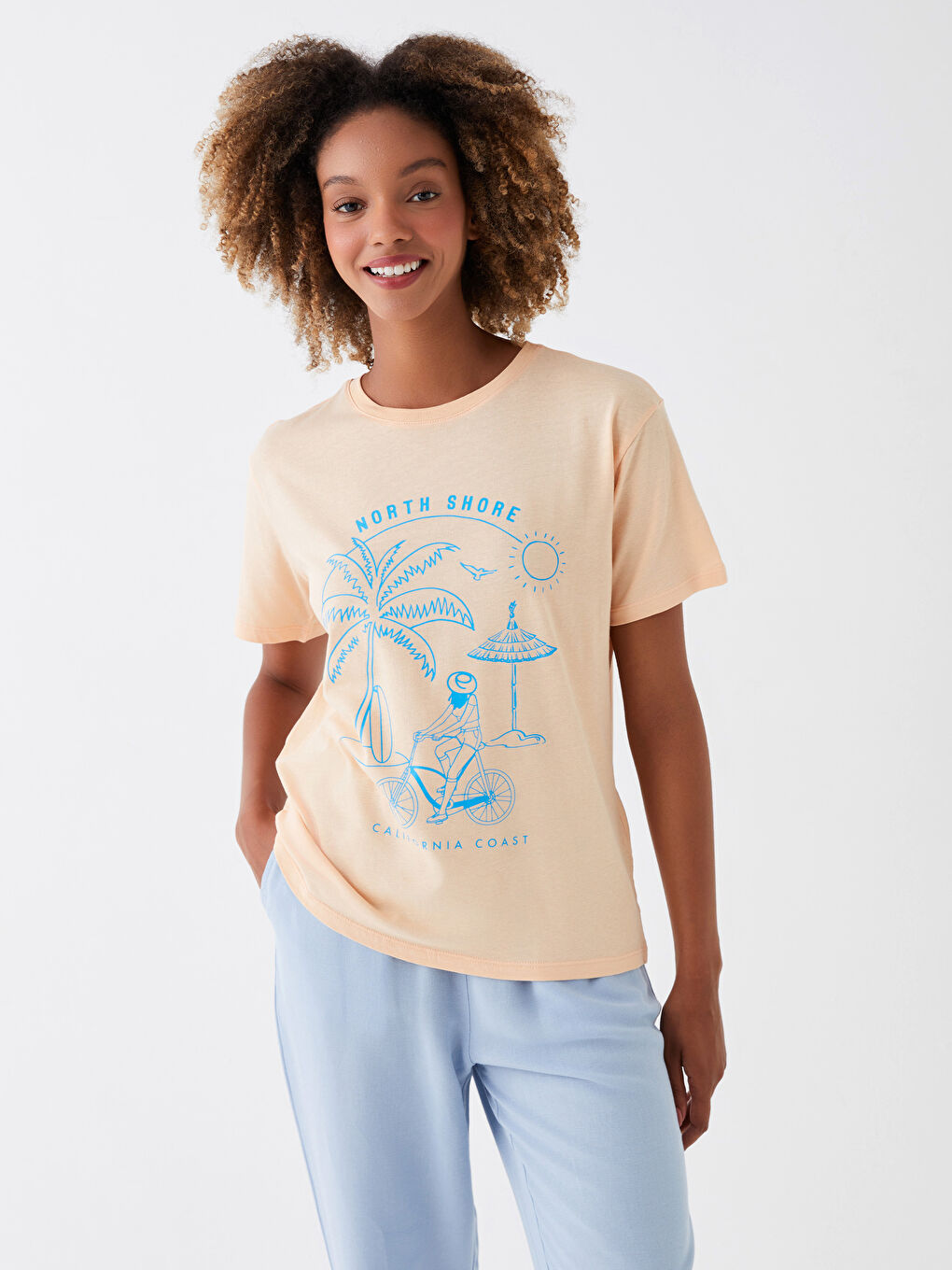 Mercan Bisiklet Yaka Baskılı Kısa Kollu Kadın Tişört