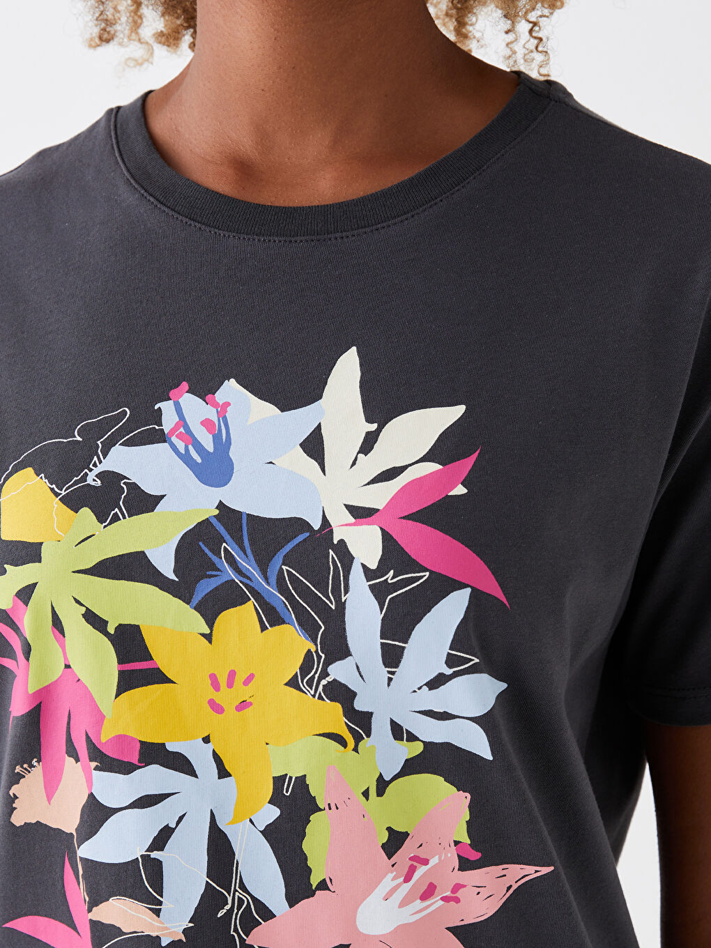 Crew Neck Printed Short Sleeve Women's T-Shirt-3