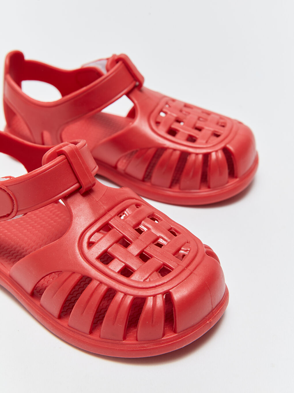 Kırmızı Cırt Cırtlı Erkek Bebek Sandalet-2