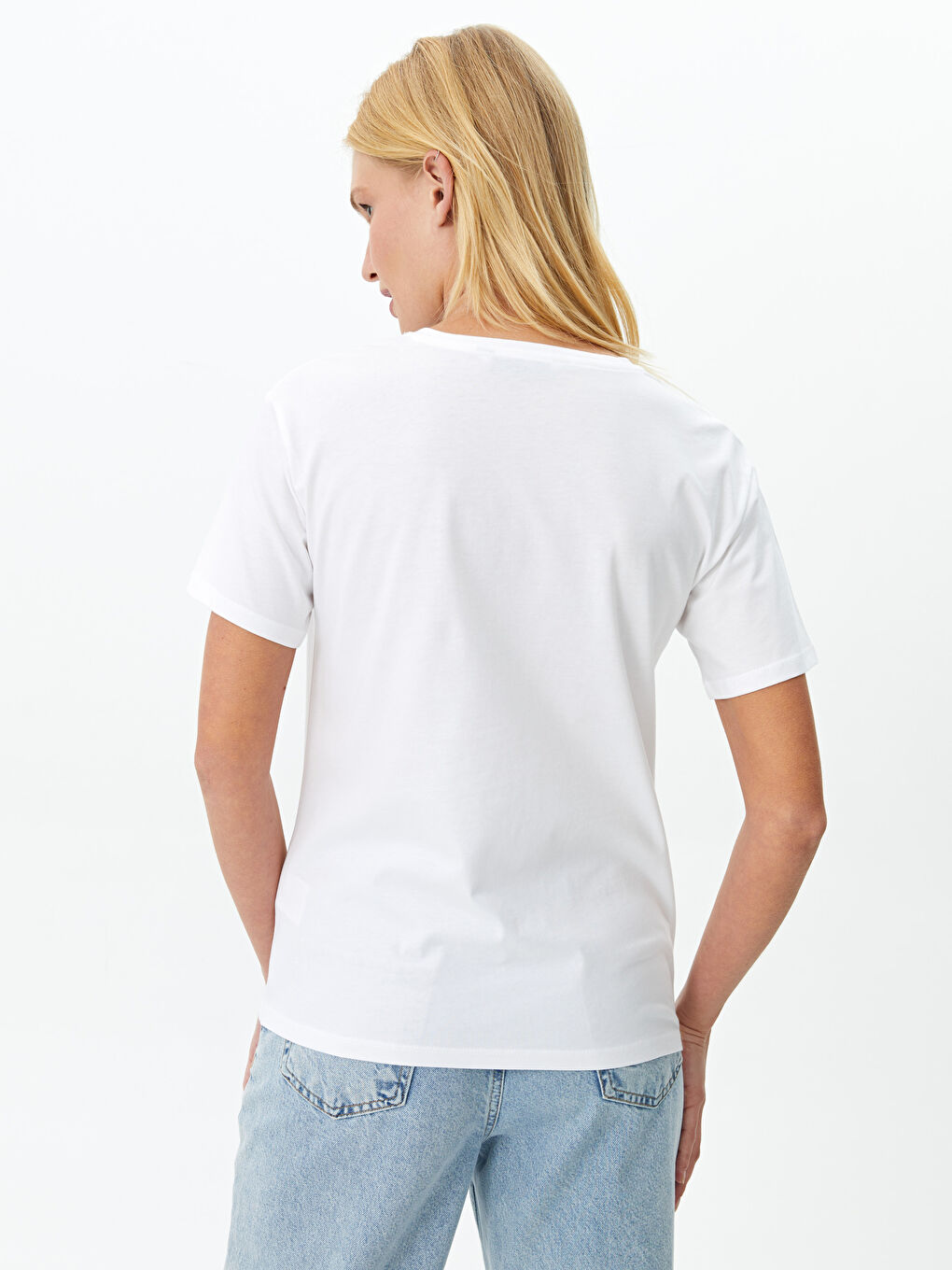 Beyaz Bisiklet Yaka Taşlı Kısa Kollu Kadın Tişört-3