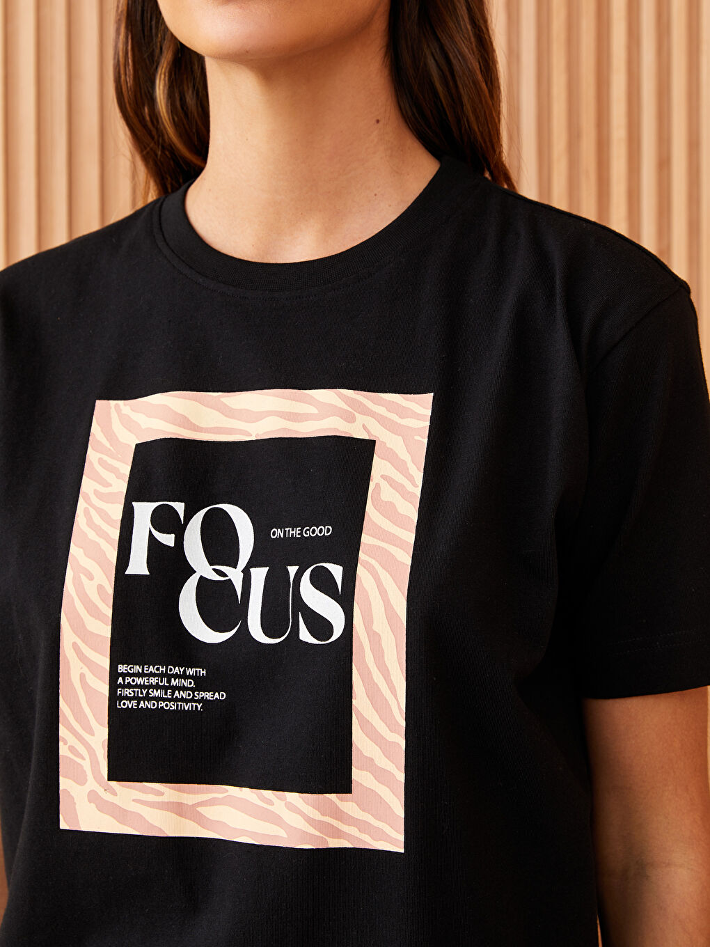 Crew Neck Printed Short Sleeve Women's Tunic-3