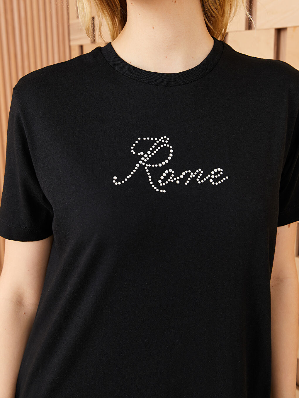 Crew Neck Rhinestone Embellished Short Sleeve Women's Tunic-3