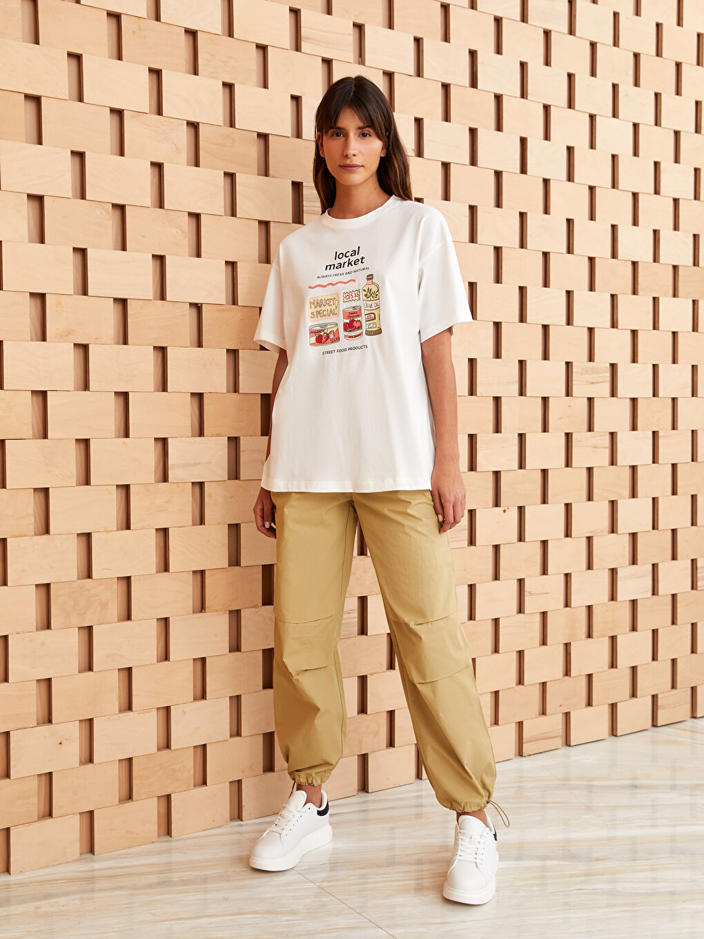 Ekru Bisiklet Yaka Baskılı Kısa Kollu Oversize Kadın Tunik-2