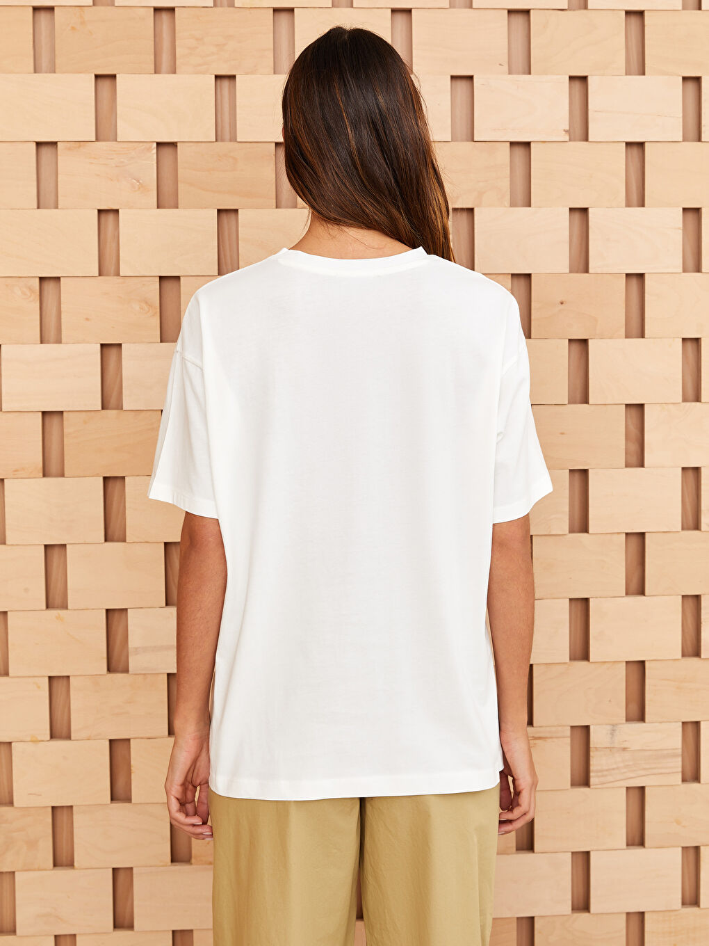 Ekru Bisiklet Yaka Baskılı Kısa Kollu Oversize Kadın Tunik-4