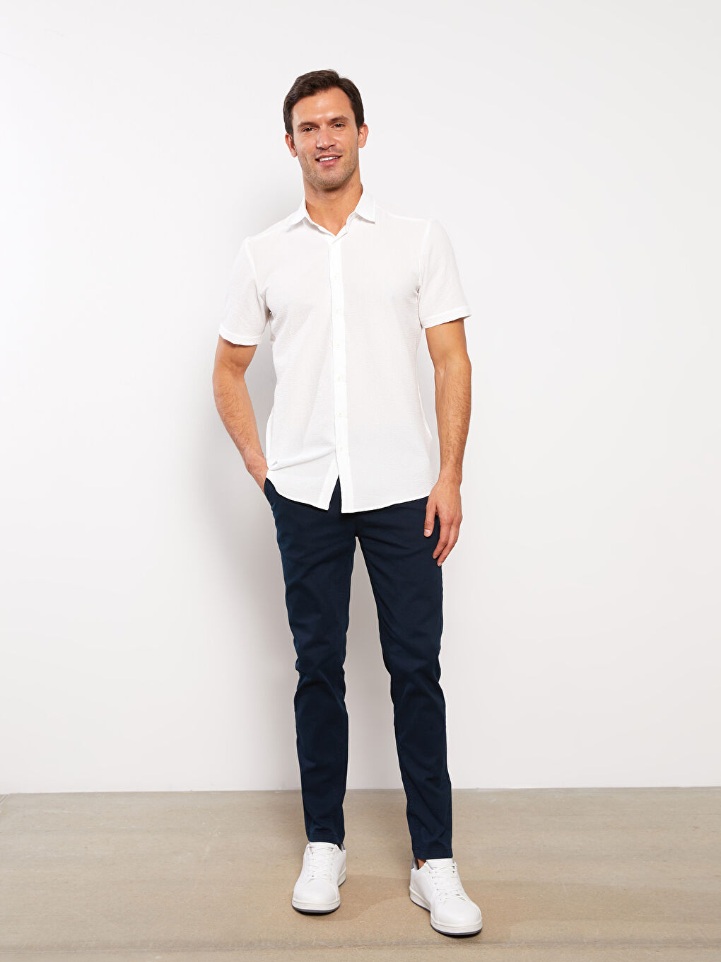 Beyaz Regular Fit Kısa Kollu Erkek Gömlek-2