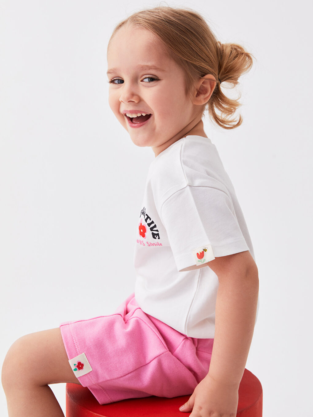 Ekru Bisiklet Yaka Kısa Kollu Baskılı Kız Bebek Tişört