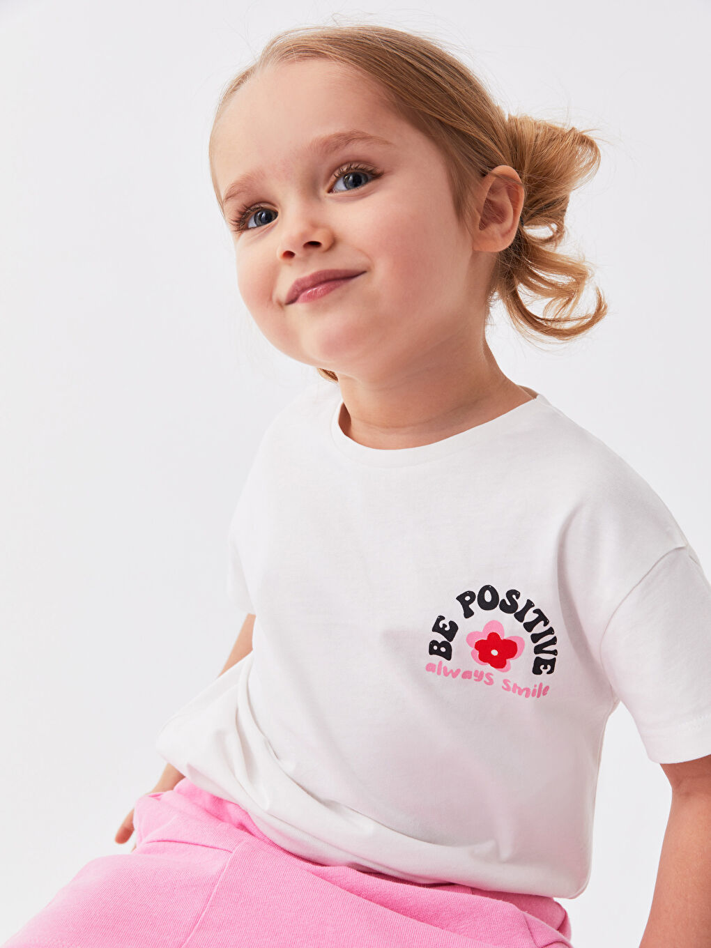 Ekru Bisiklet Yaka Kısa Kollu Baskılı Kız Bebek Tişört-1