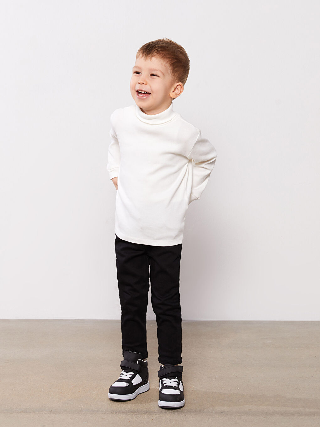 LCW baby Turtleneck Long Sleeve Basic Baby Boy T-Shirt -S3HB45Z1-EEW