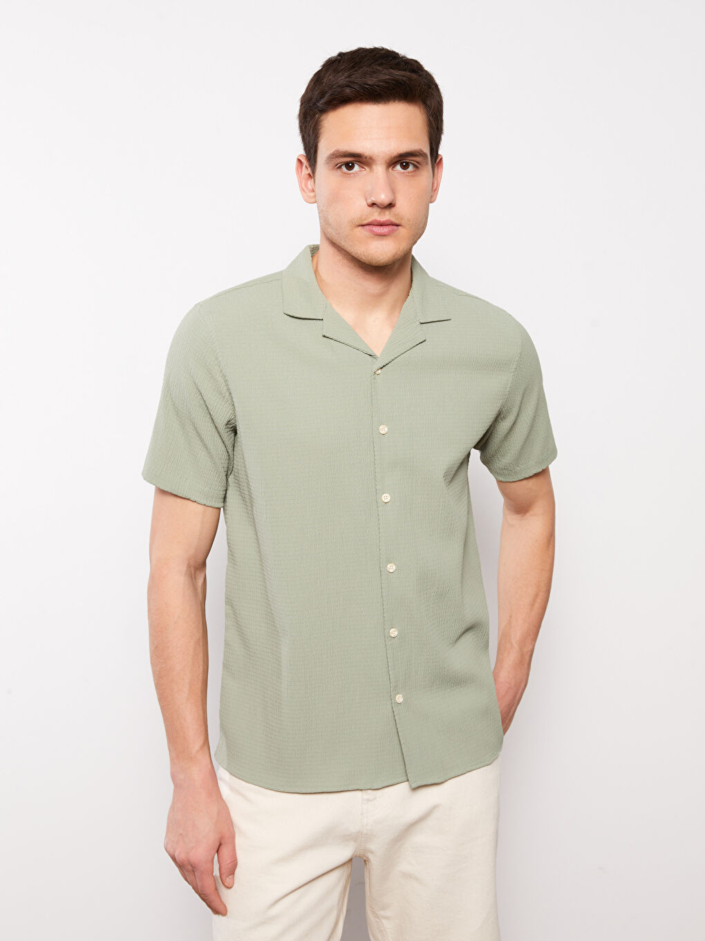 Haki Regular Fit Kısa Kollu Poplin Erkek Gömlek