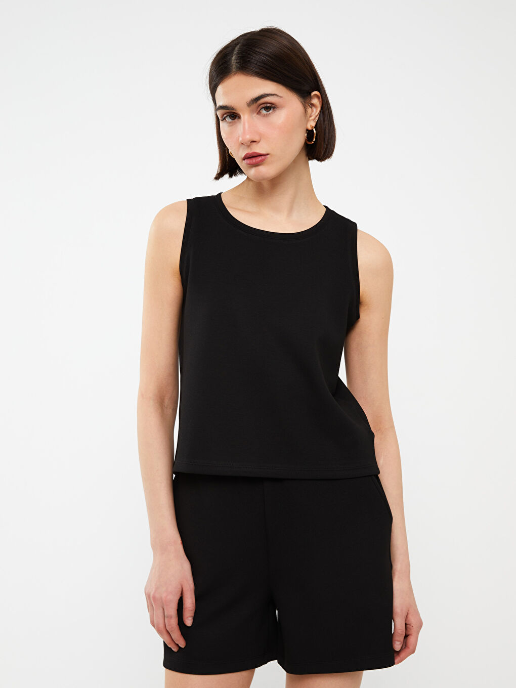 Siyah Kadın Bisiklet Yaka Düz Atlet