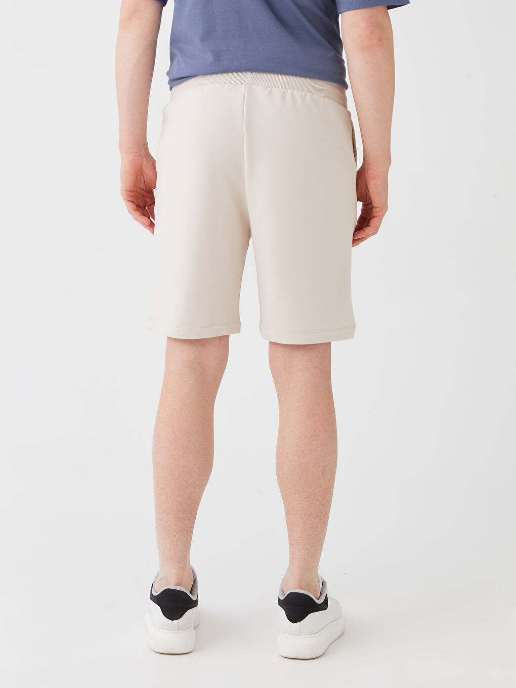 Bej Standart Kalıp Beli Bağlama Detaylı Erkek Şort-3