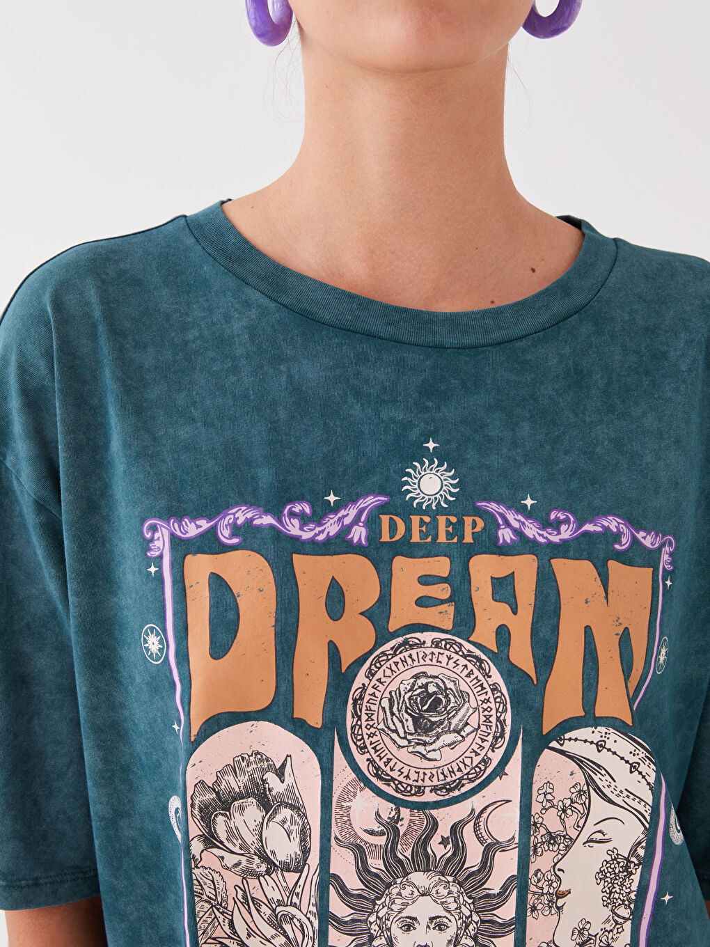 Футболка с круглым вырезом, принтом и коротким рукавом оверсайз для женщин-3