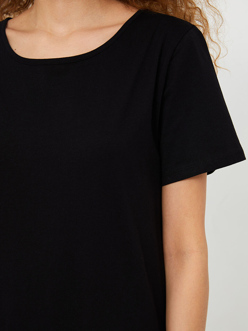 მრგვალი საყელო უბრალო მოკლე სახელო ქალებისთვის კაბა-2