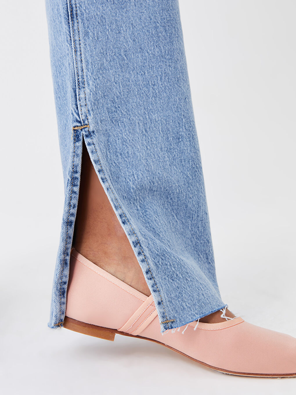 Normal Rise Straight Fit Women Jeans-2