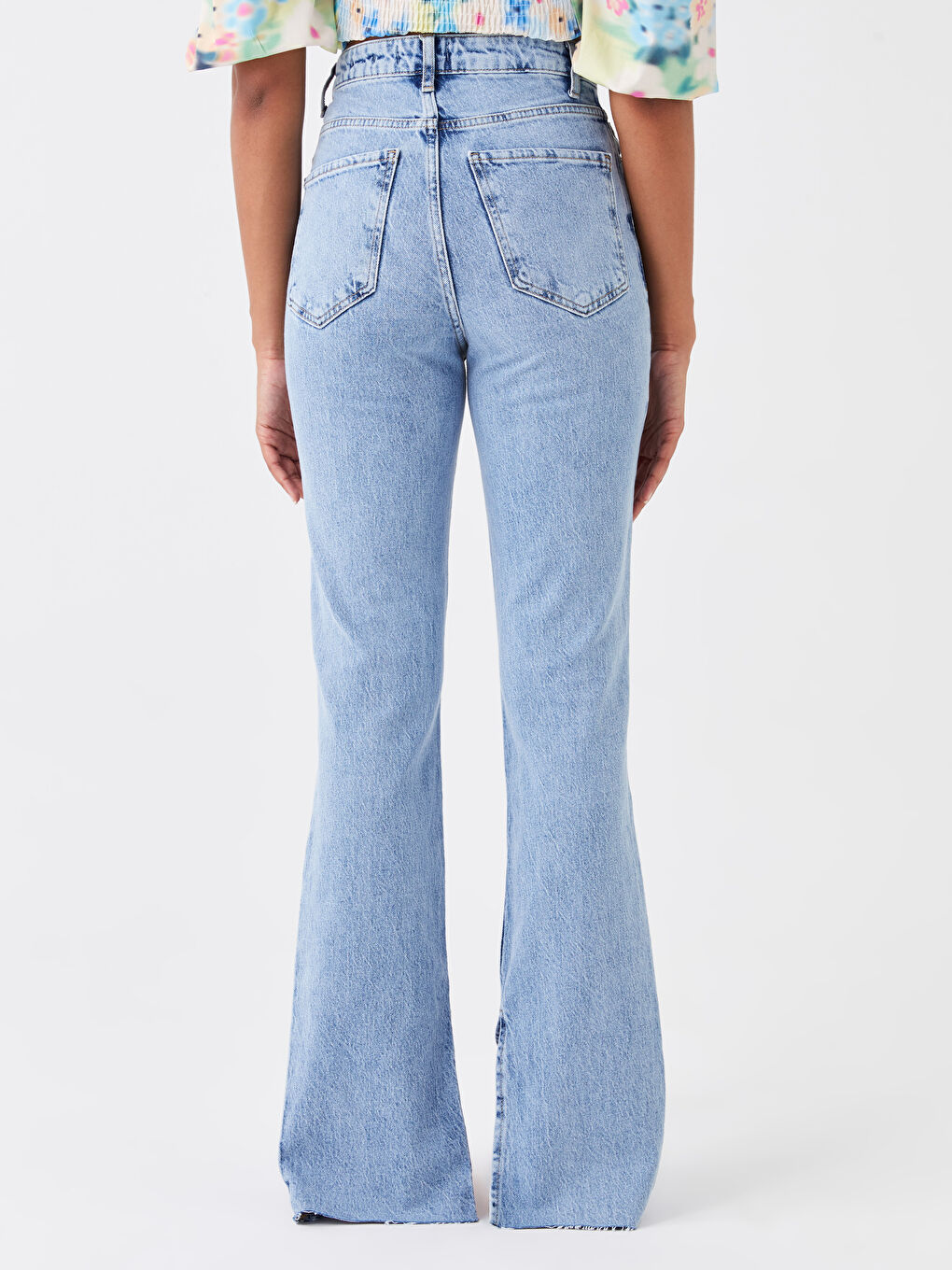 Normal Rise Straight Fit Women Jeans-4