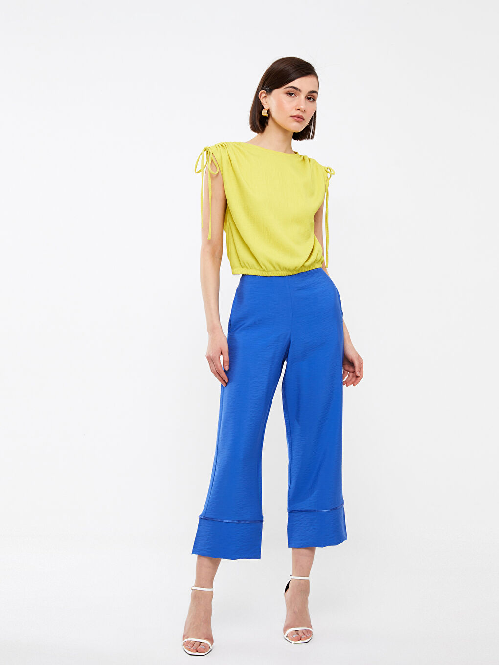 Yeşil Bisiklet Yaka Düz Kısa Kollu Kadın Crop-2