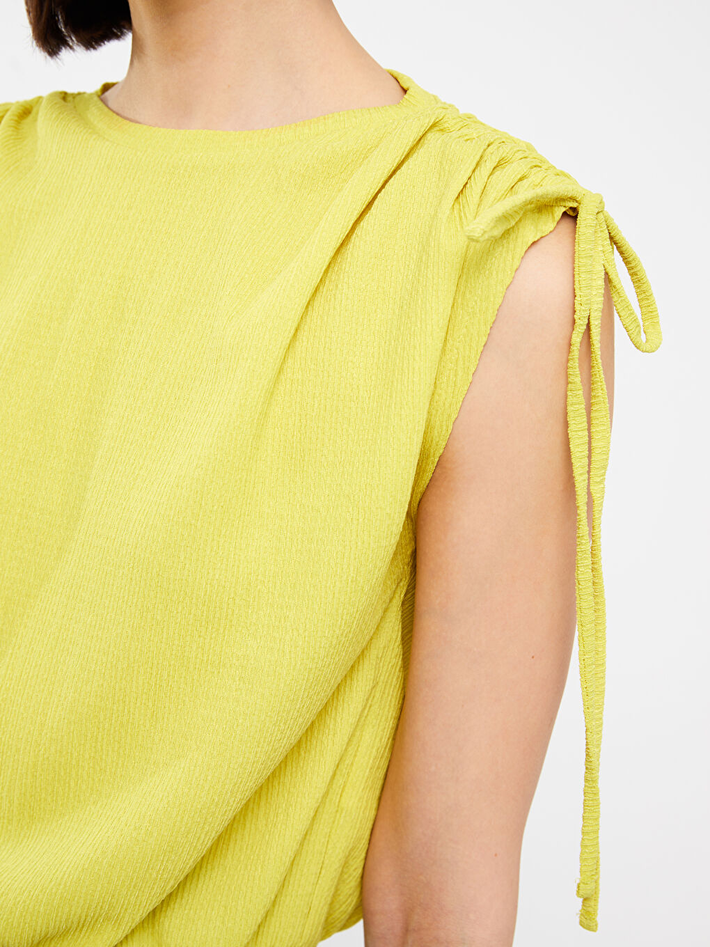 Yeşil Bisiklet Yaka Düz Kısa Kollu Kadın Crop-3