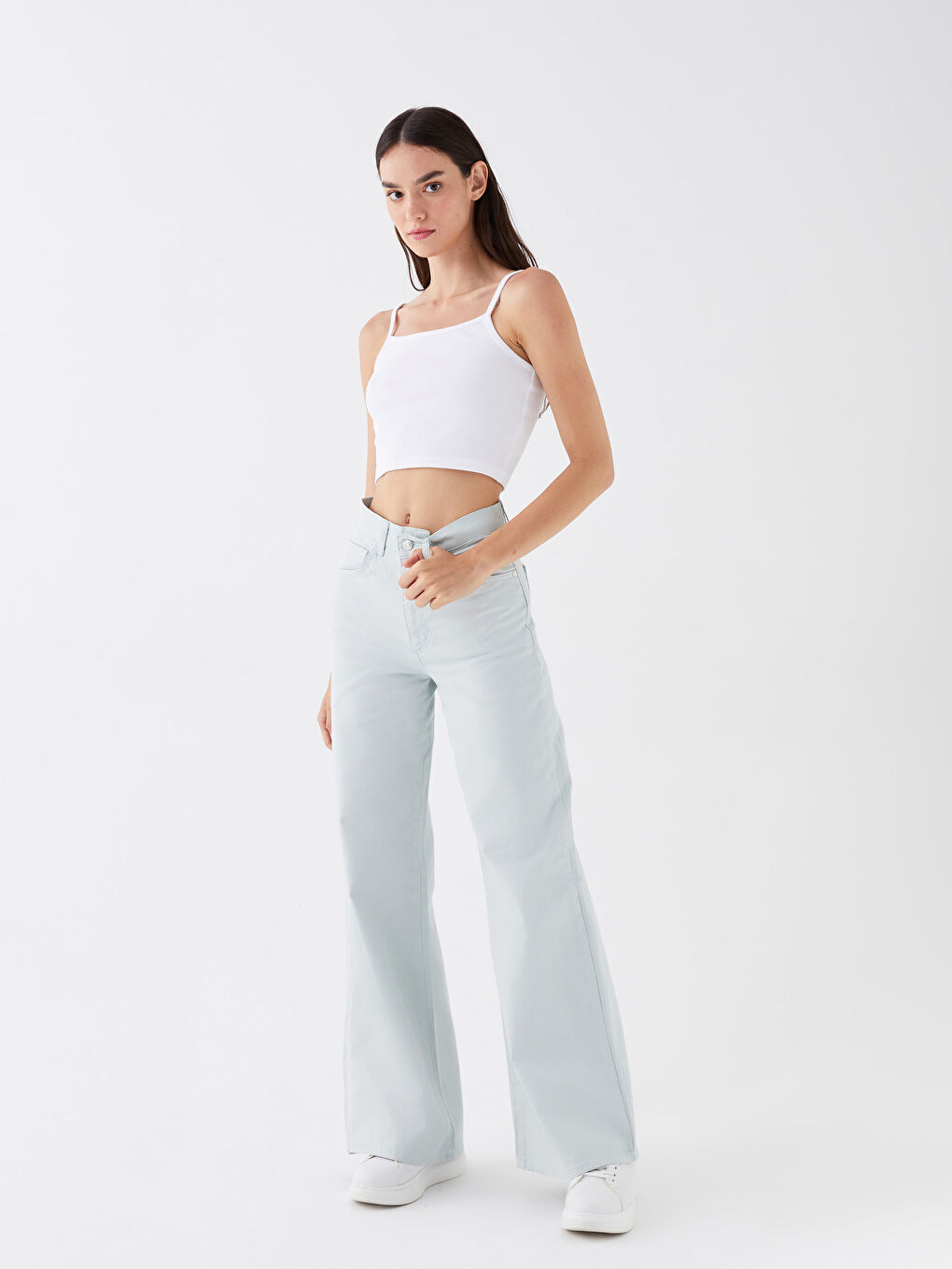 U Neck Plain Strappy Women's Crop Top-2