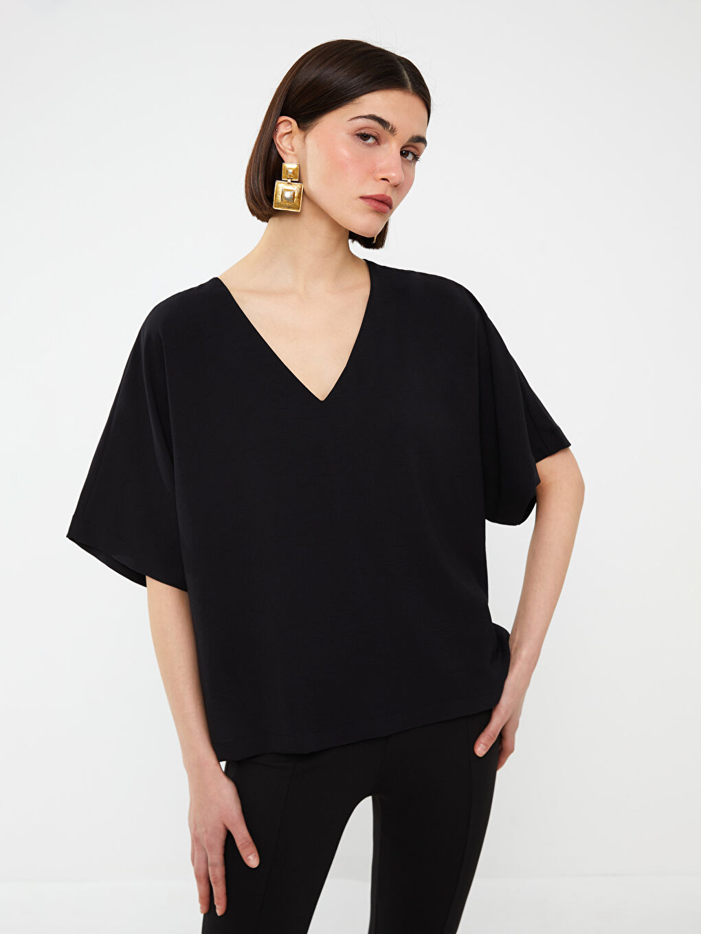 Bluză Supradimensionată pentru Femei cu Decolteu în V, Simplă, Mânecă Scurtă