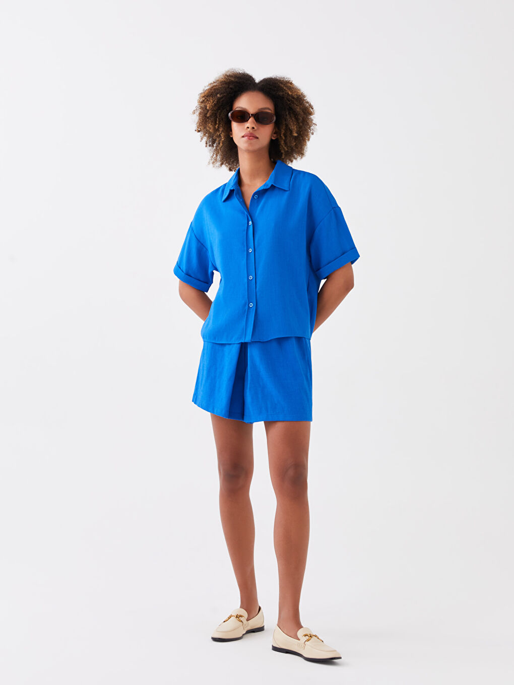 Mavi Düz Kısa Kollu Kadın Gömlek-1