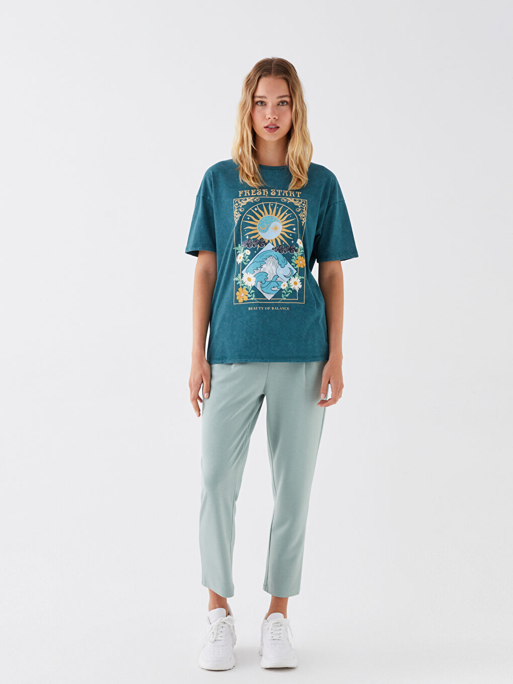 Petrol Bisiklet Yaka Baskılı Kısa Kollu Kadın Tişört-1