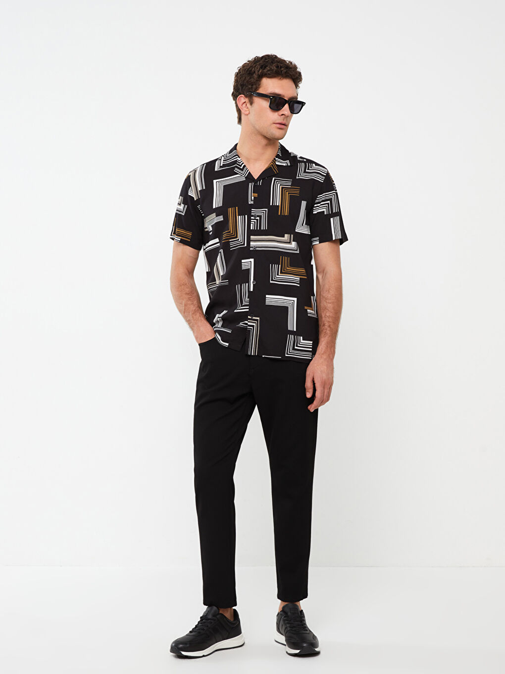 Ерлерге арналған стандартты пішім қысқа жең өрнекті жейде-2