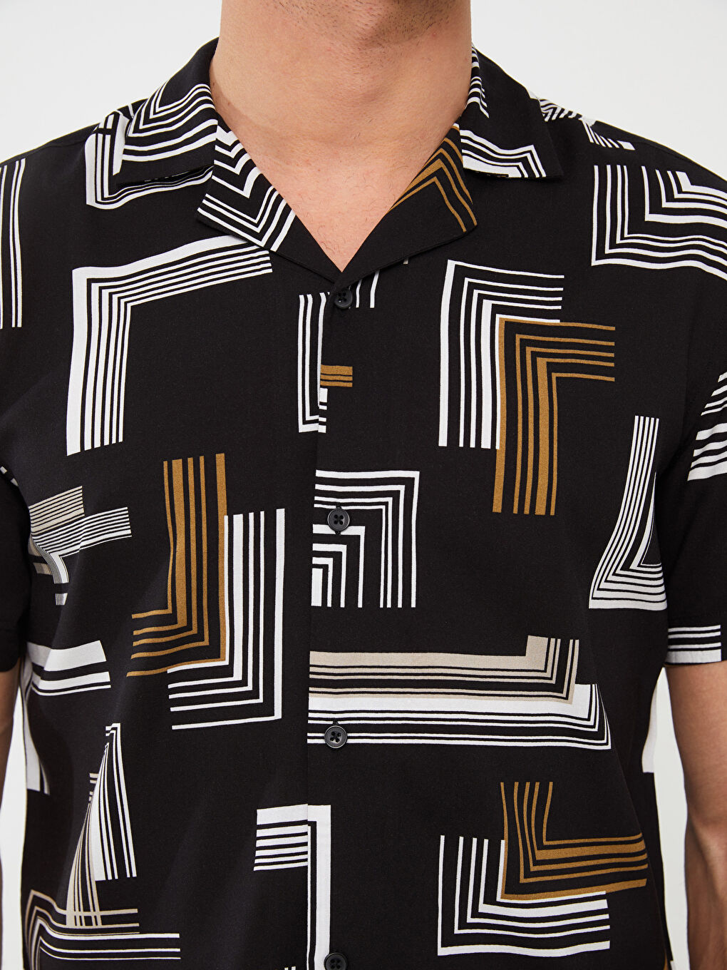 Ерлерге арналған стандартты пішім қысқа жең өрнекті жейде-3