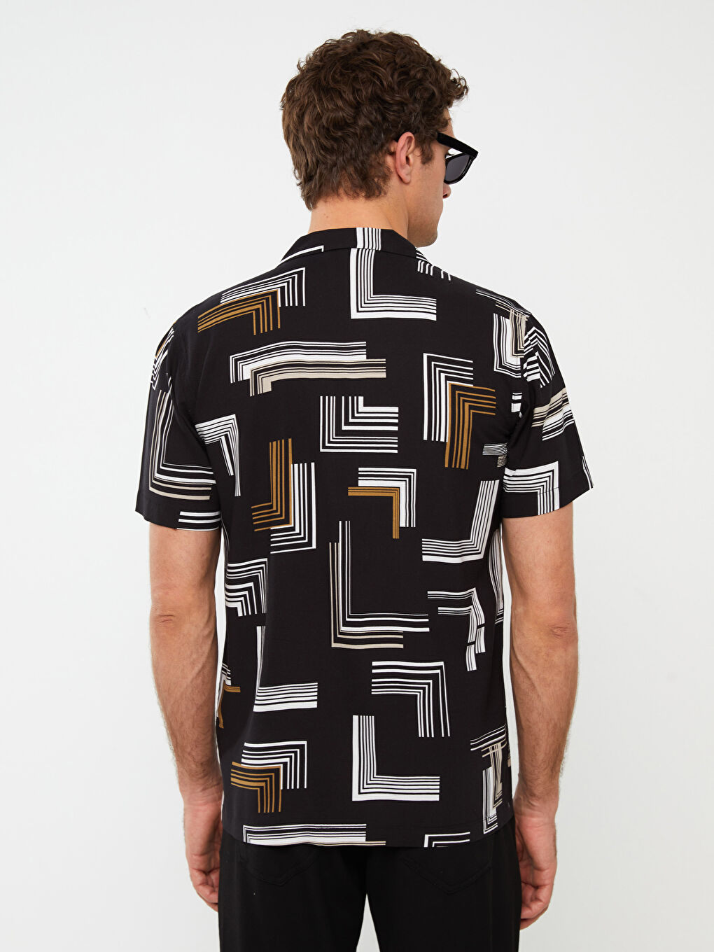 Ерлерге арналған стандартты пішім қысқа жең өрнекті жейде-4