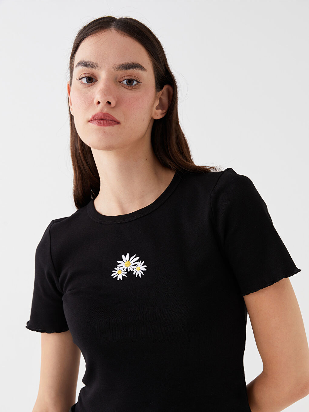 Crew Neck Embroidered Short Sleeve Women's Crop Top