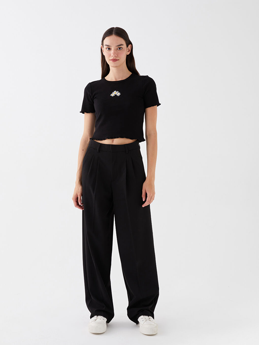 Crew Neck Embroidered Short Sleeve Women's Crop Top-2