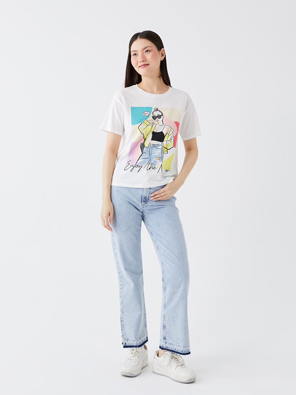 Ekru Bisiklet Yaka Baskılı Kısa Kollu Kadın Tişört-2