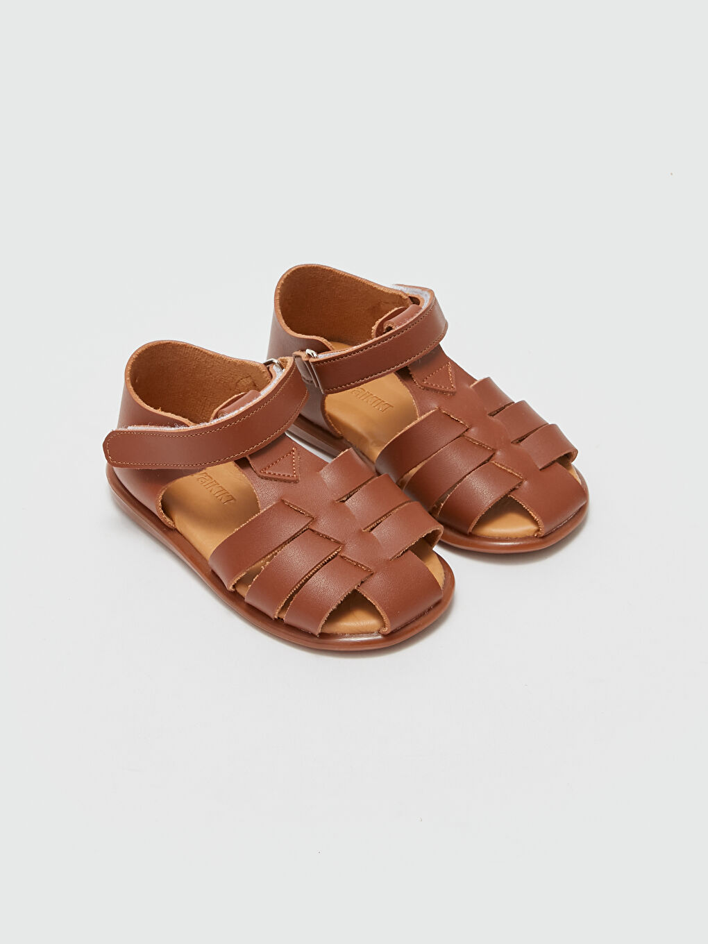 Kahverengi Cırt Cırtlı Erkek Bebek Sandalet