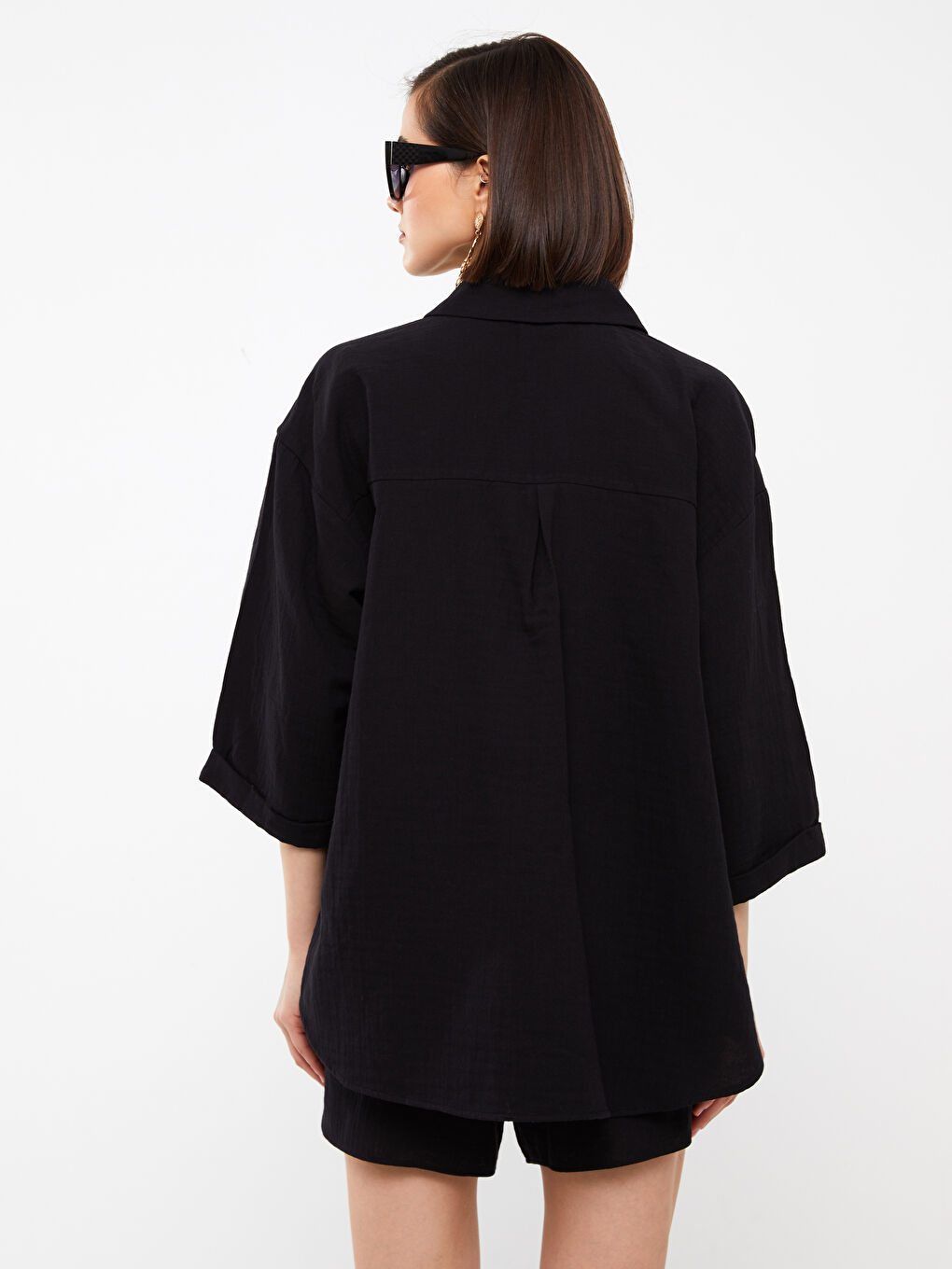 Siyah Düz Oversize Müslin Kadın Gömlek-4