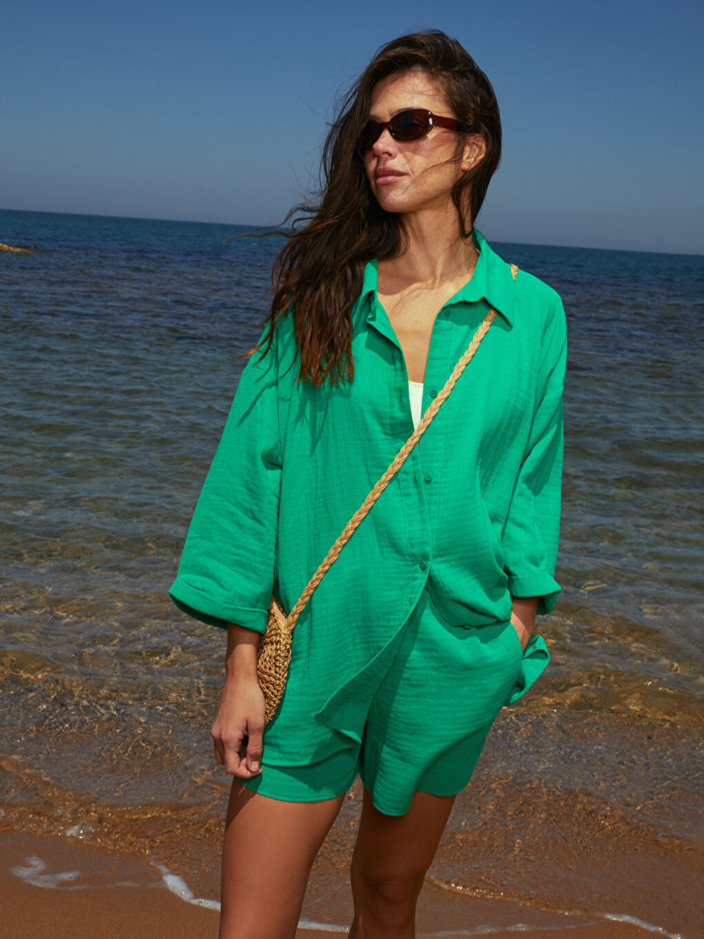 Yeşil Düz Oversize Müslin Kadın Gömlek