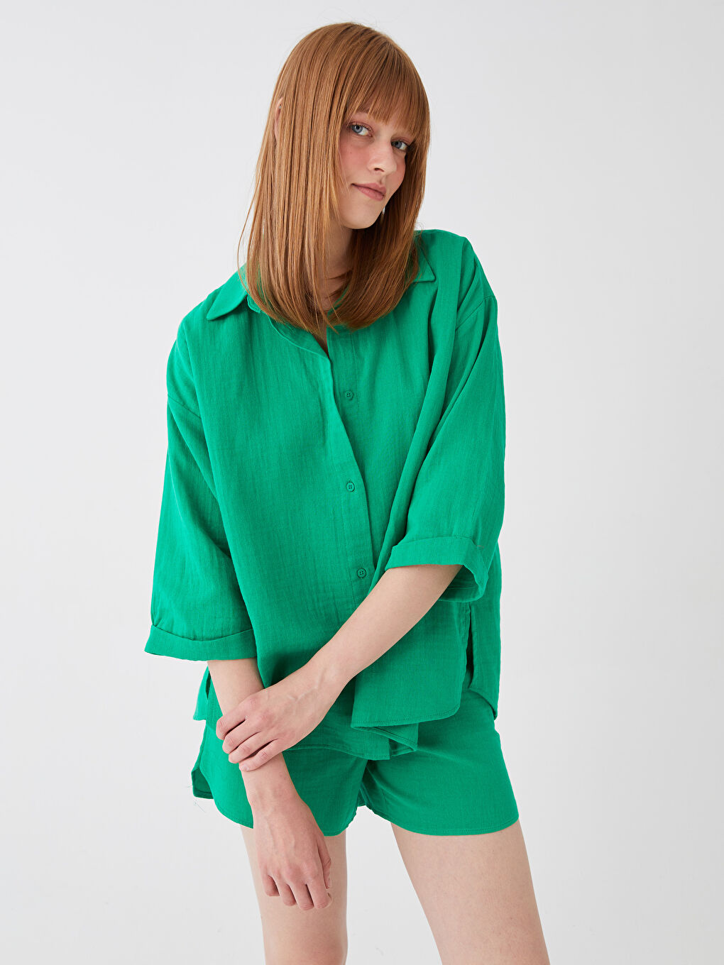 Yeşil Düz Oversize Müslin Kadın Gömlek-3
