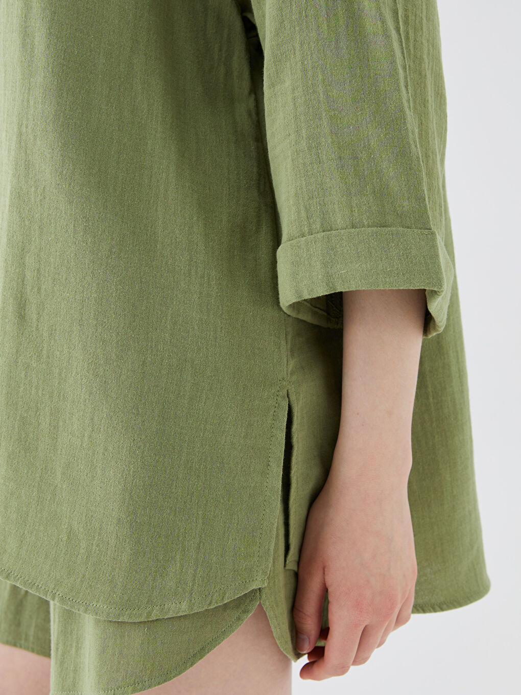 Haki Düz Oversize Müslin Kadın Gömlek-3