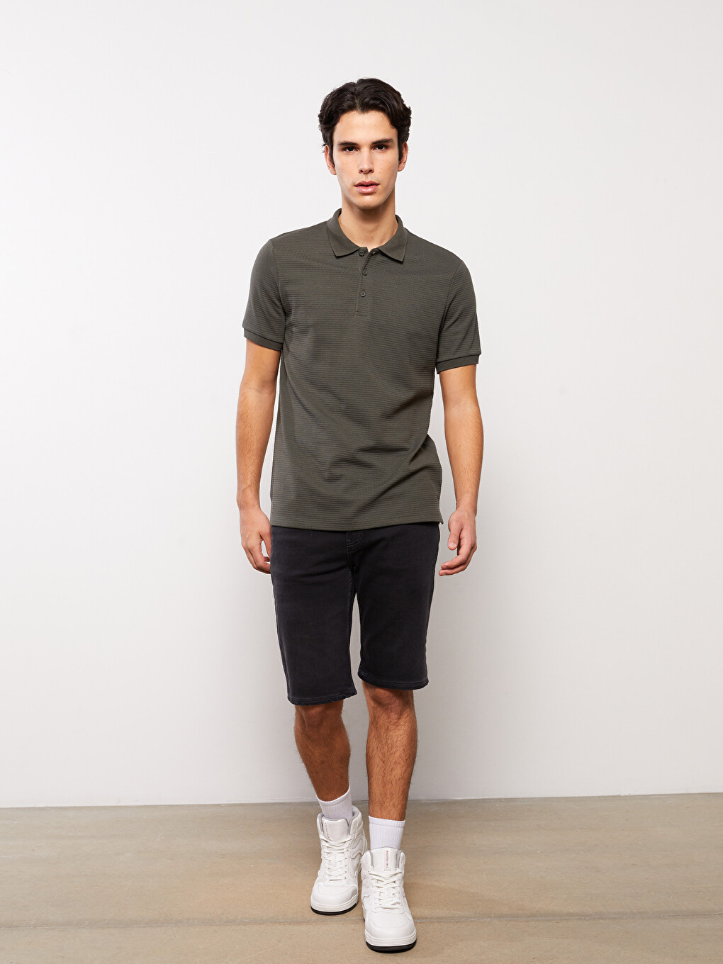 Standard Fit Men's Denim Shorts