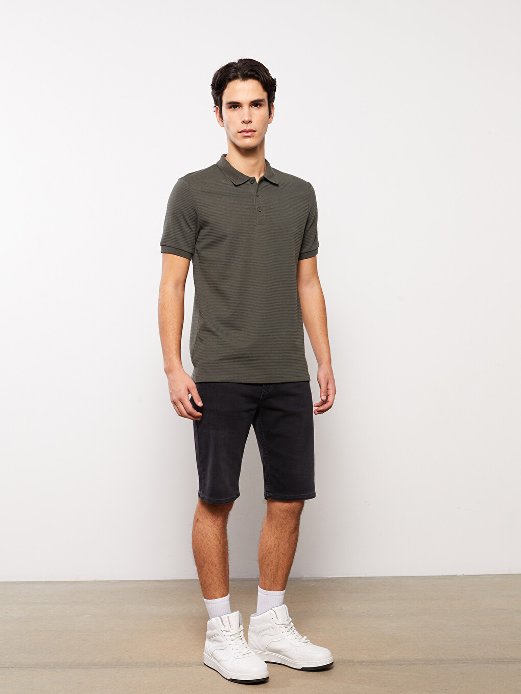 Standard Fit Men's Denim Shorts-1