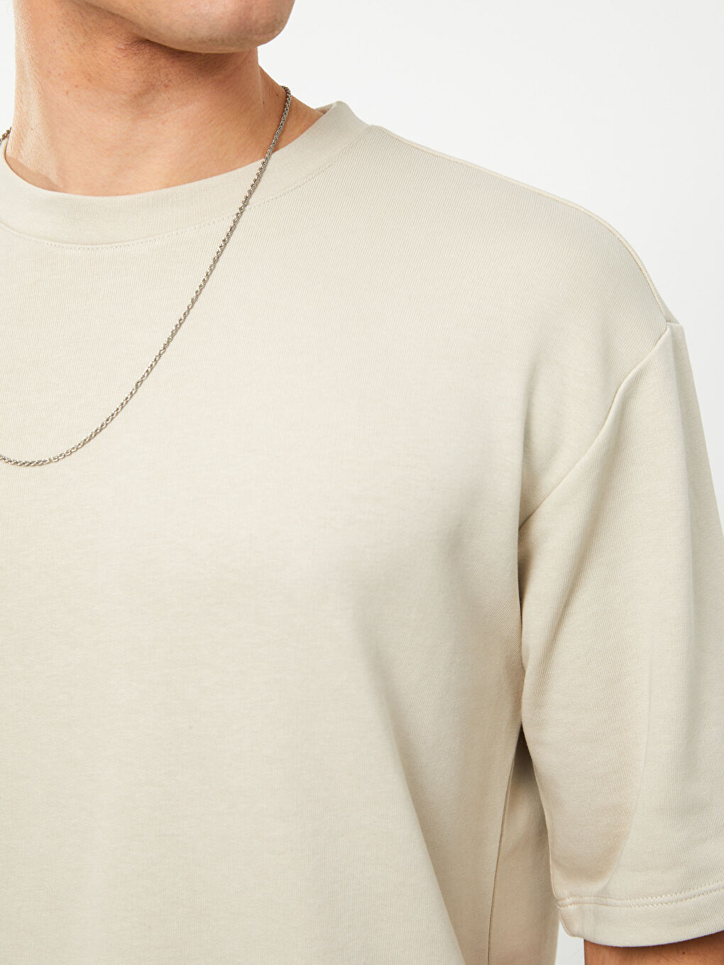 سويت شيرت كم قصير بياقة دائرية للرجال-3