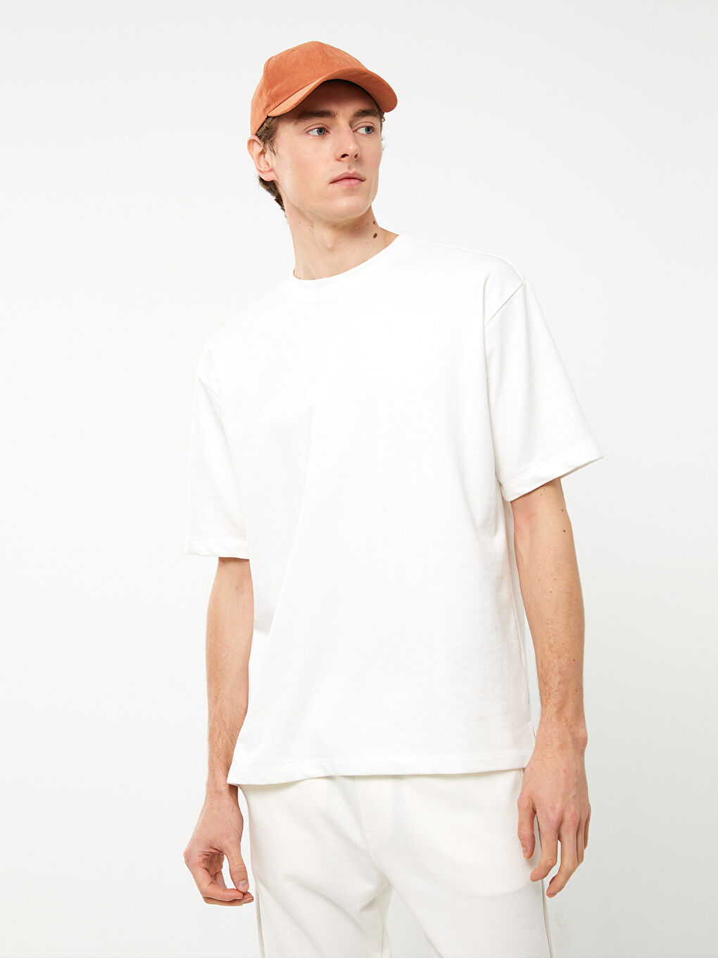 سويت شيرت كم قصير بياقة دائرية للرجال