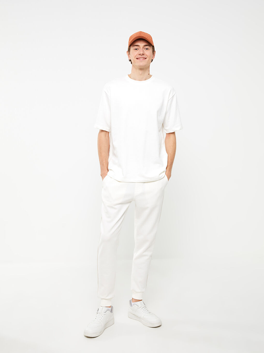 سويت شيرت كم قصير بياقة دائرية للرجال-2