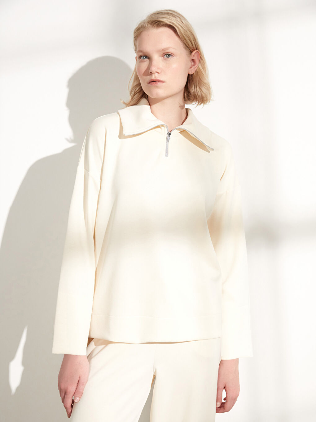 Polo Neck Regular Long Sleeve Women's Sweatshirt-1