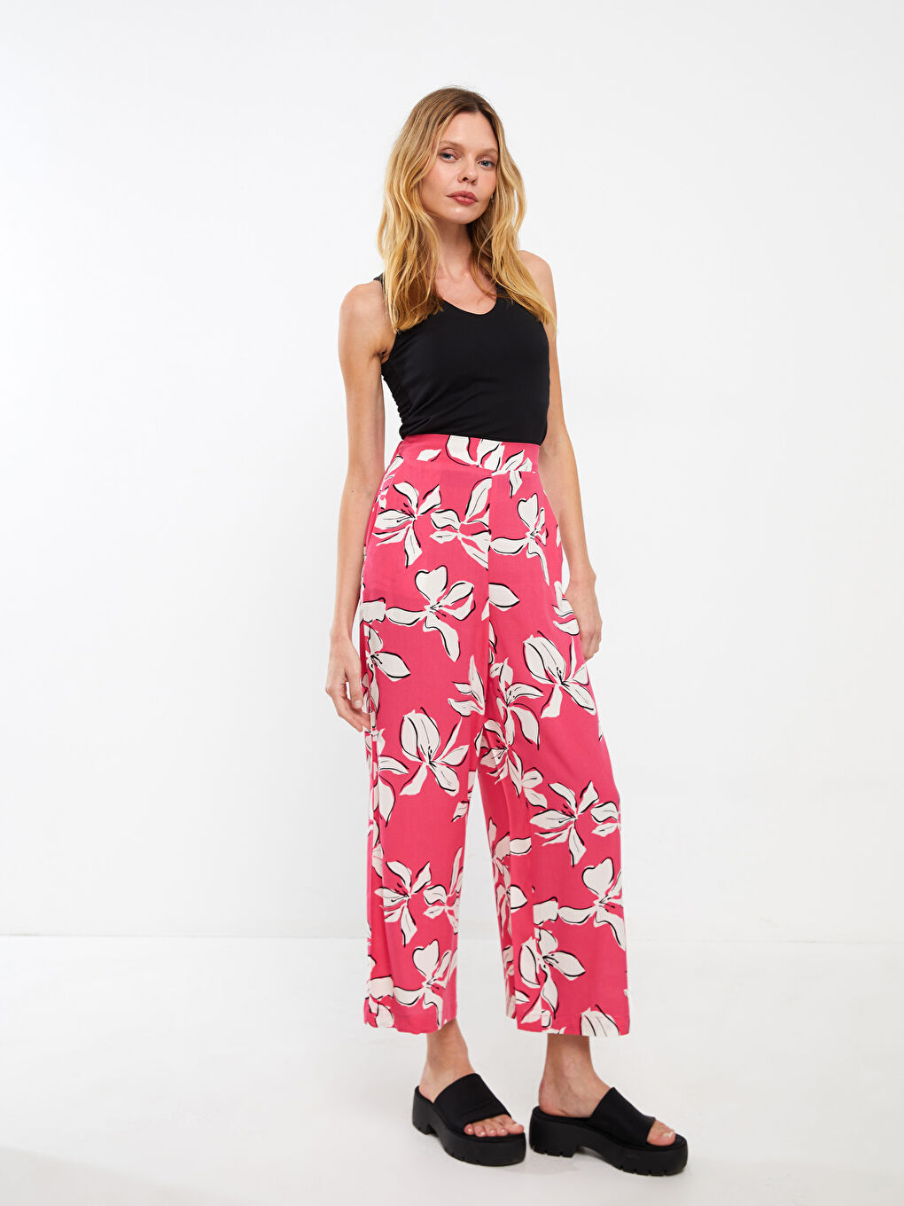 Elastic Waist Comfortable Fit Floral Women's Capri -S3HF68Z8-KTU