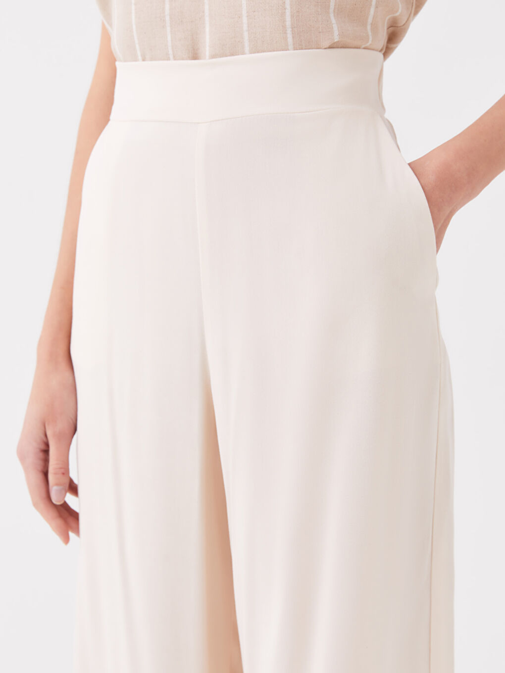 بنطلون كابري بلمسة كتان واسع للسيدات-1