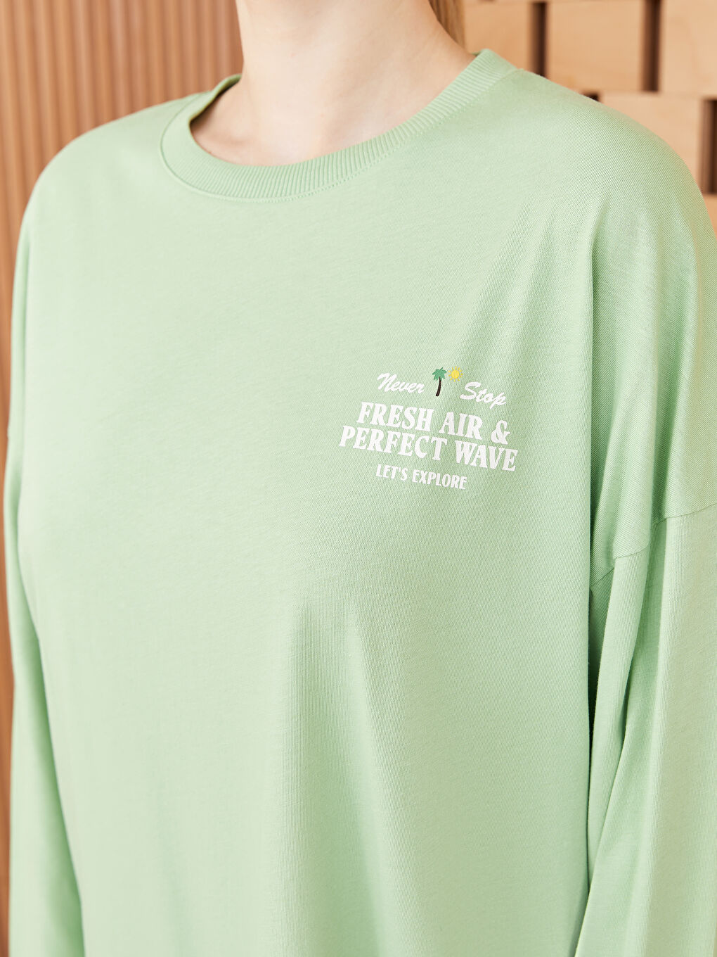 تونيك سويتشيرت نسائي بطباعة بياقة دائرية وكم طويل-3